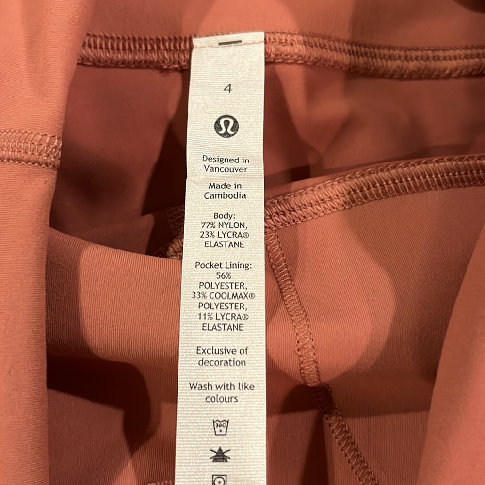 Lululemon Wunder Train HR Tight 28” - Picture 6 of 9
